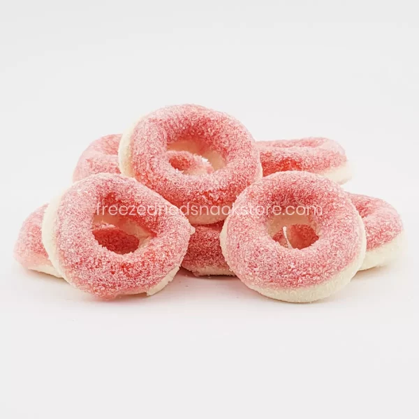 Strawberry Ringz - Crunchy, chewy and bursting with sweet and tangy strawberry flavor. Perfect snack for on-the-go.